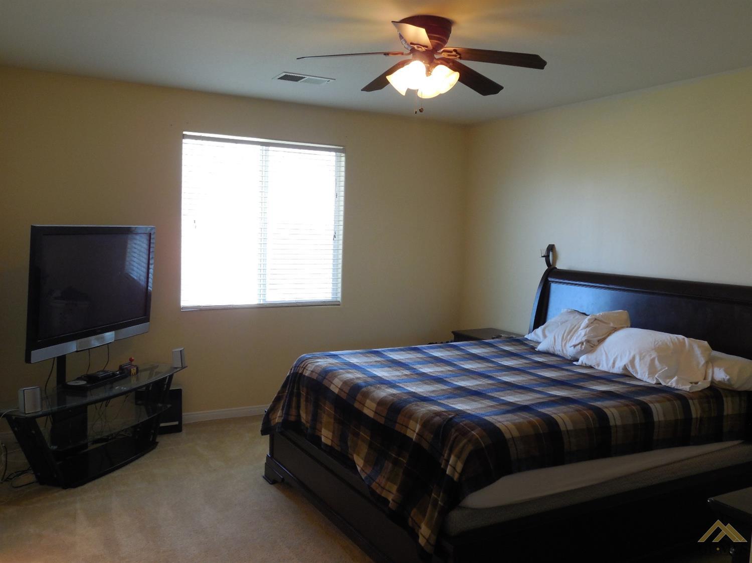 9210 Fragrant Cloud Dr, Bakersfield, CA 93311 photo 15