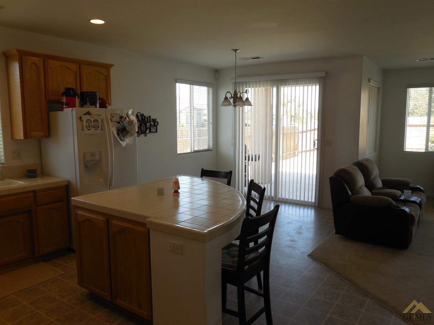 9210 Fragrant Cloud Dr, Bakersfield, CA 93311 photo 5