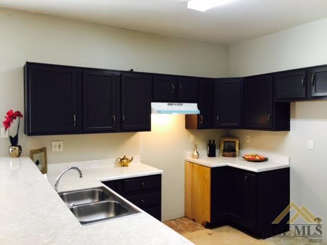 10002 Lenore St, Lamont, CA 93241 photo 8