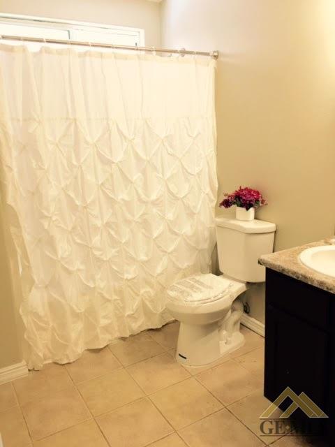 10002 Lenore St, Lamont, CA 93241 photo 13