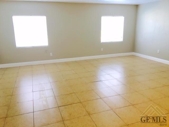 10002 Lenore St, Lamont, CA 93241 photo 23