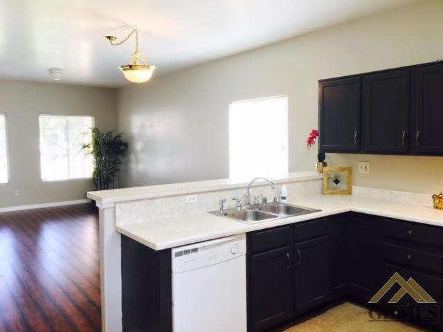 10002 Lenore St, Lamont, CA 93241 photo 6