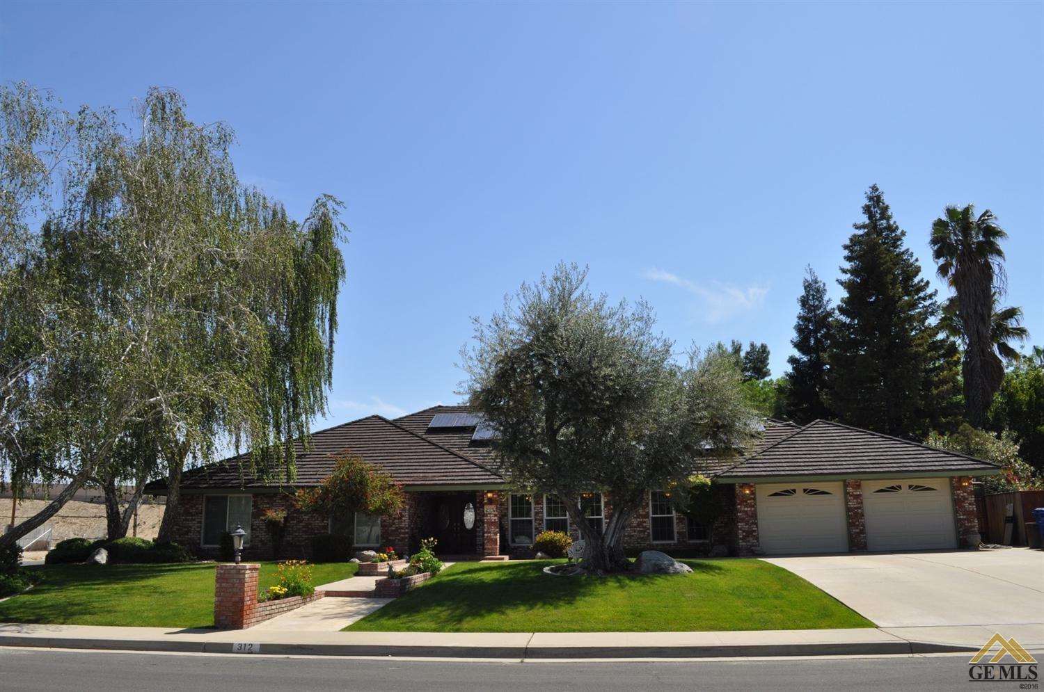 312 Ensenada St, Bakersfield, CA 93314 photo 1
