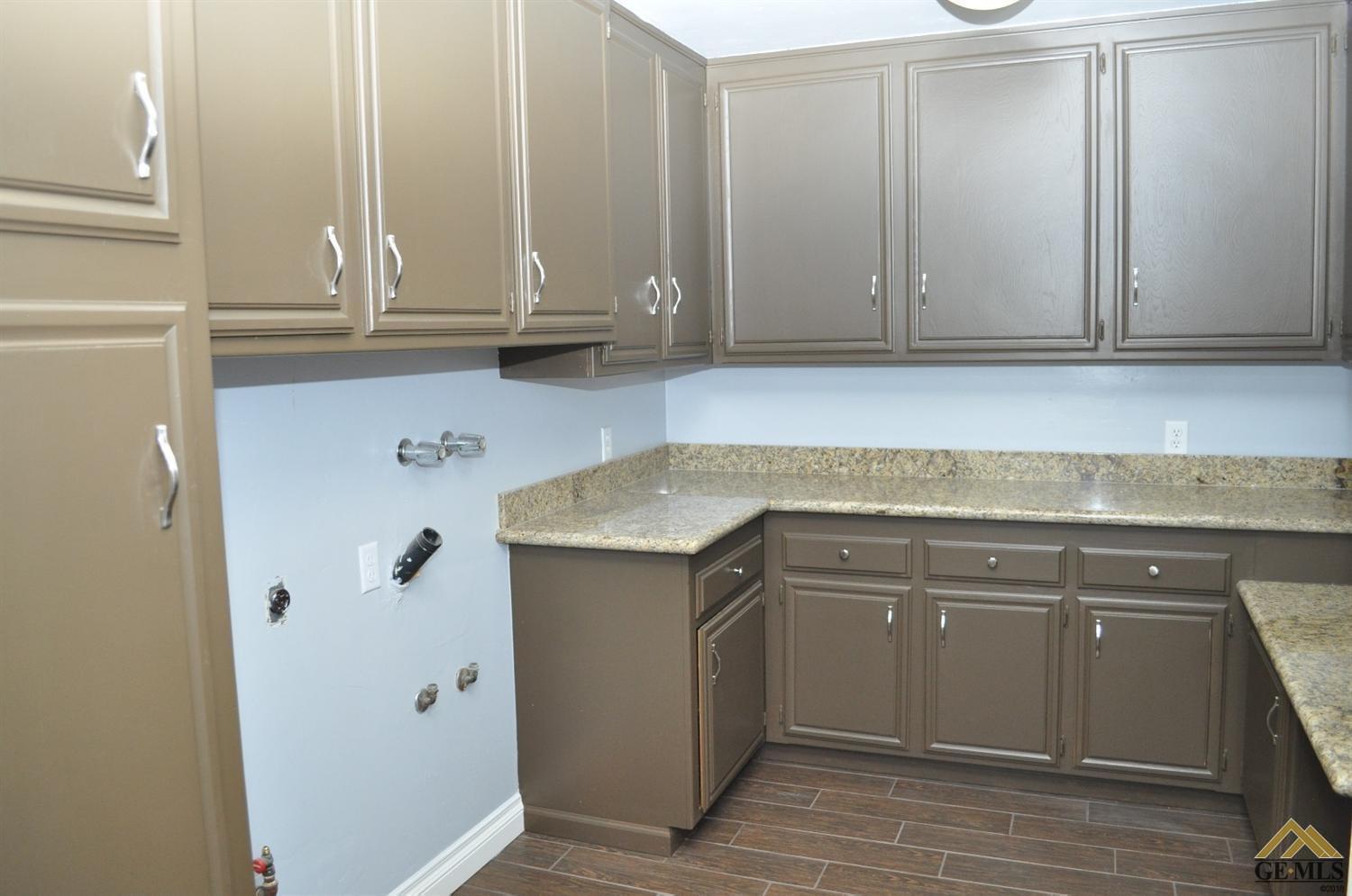 312 Ensenada St, Bakersfield, CA 93314 photo 8