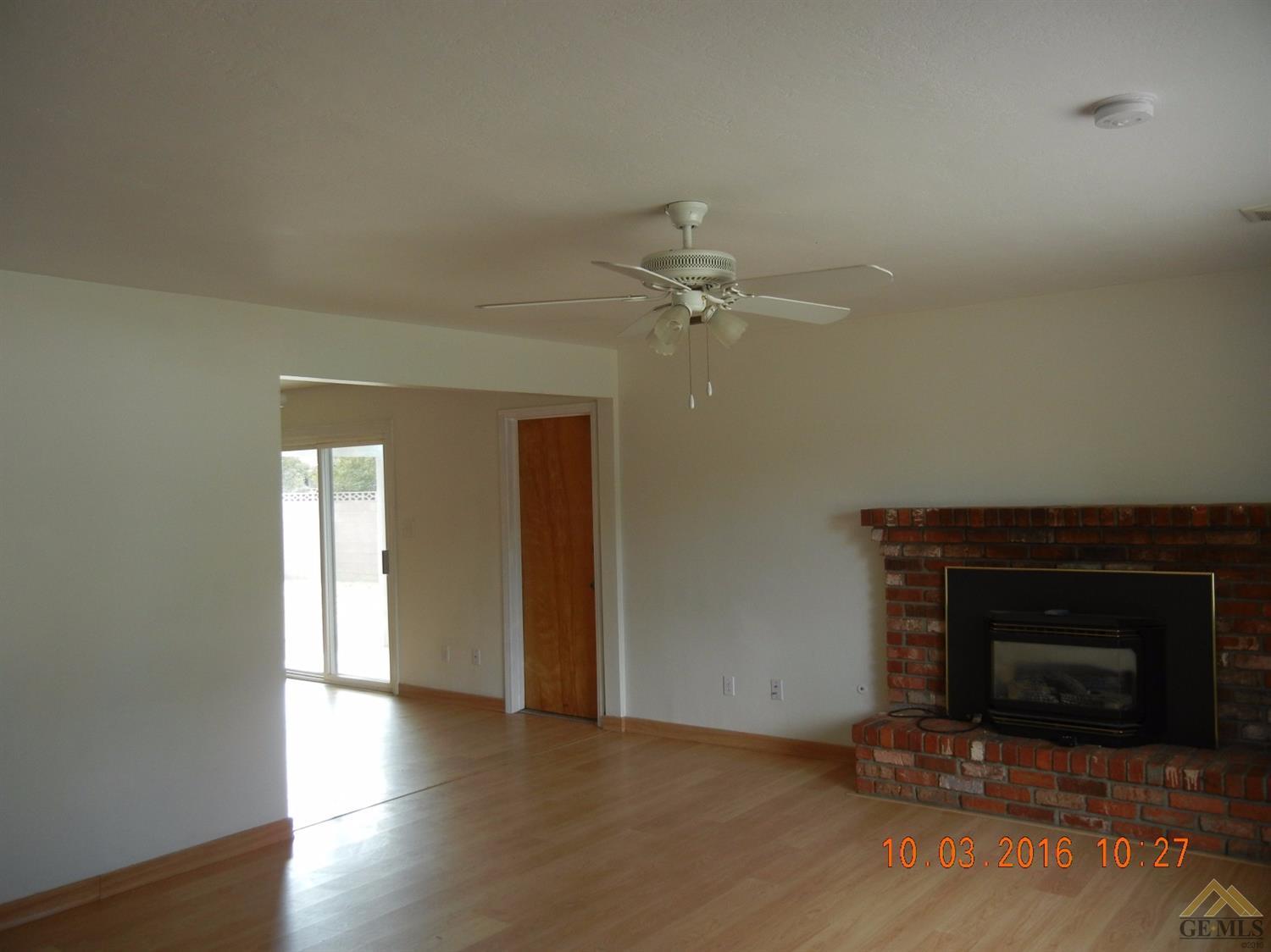 514 Mulberry St, Tehachapi, CA 93561 photo 3