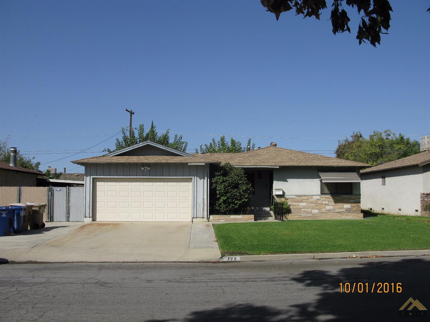 121 Bendix St, Bakersfield, CA 93308 photo 2
