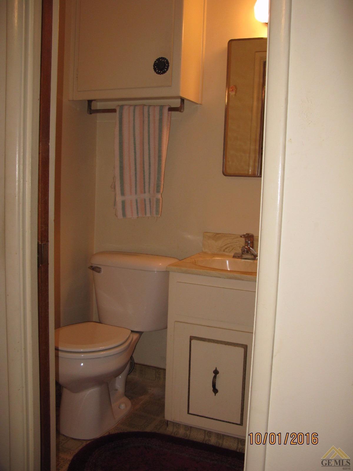 121 Bendix St, Bakersfield, CA 93308 photo 10