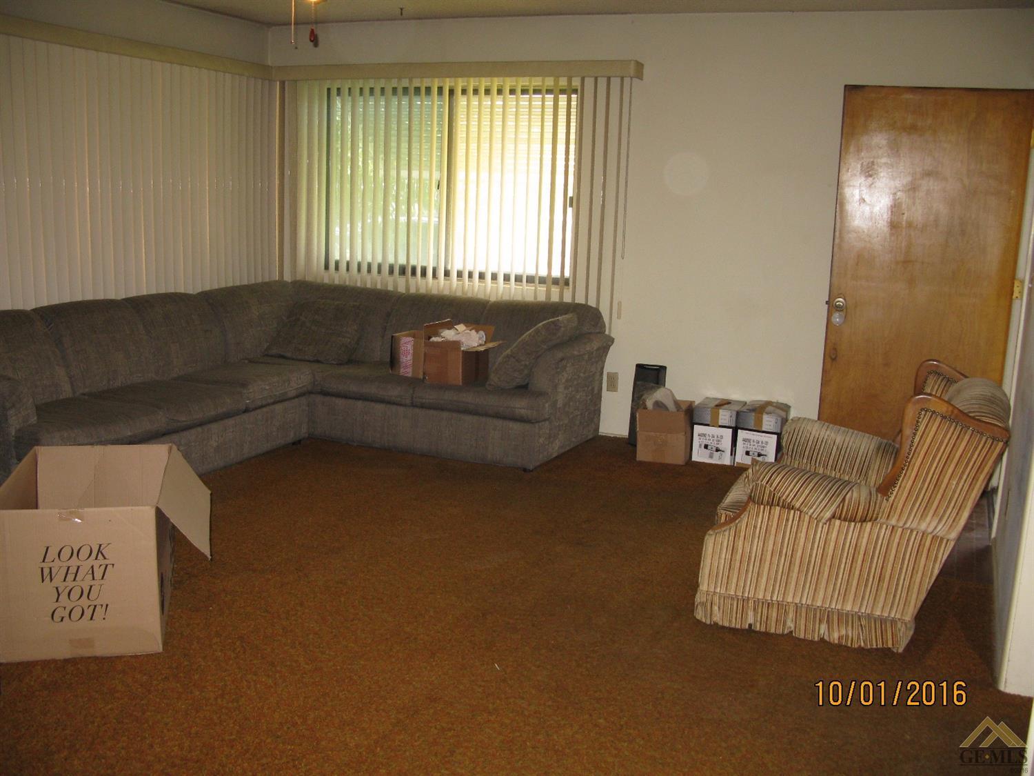121 Bendix St, Bakersfield, CA 93308 photo 3
