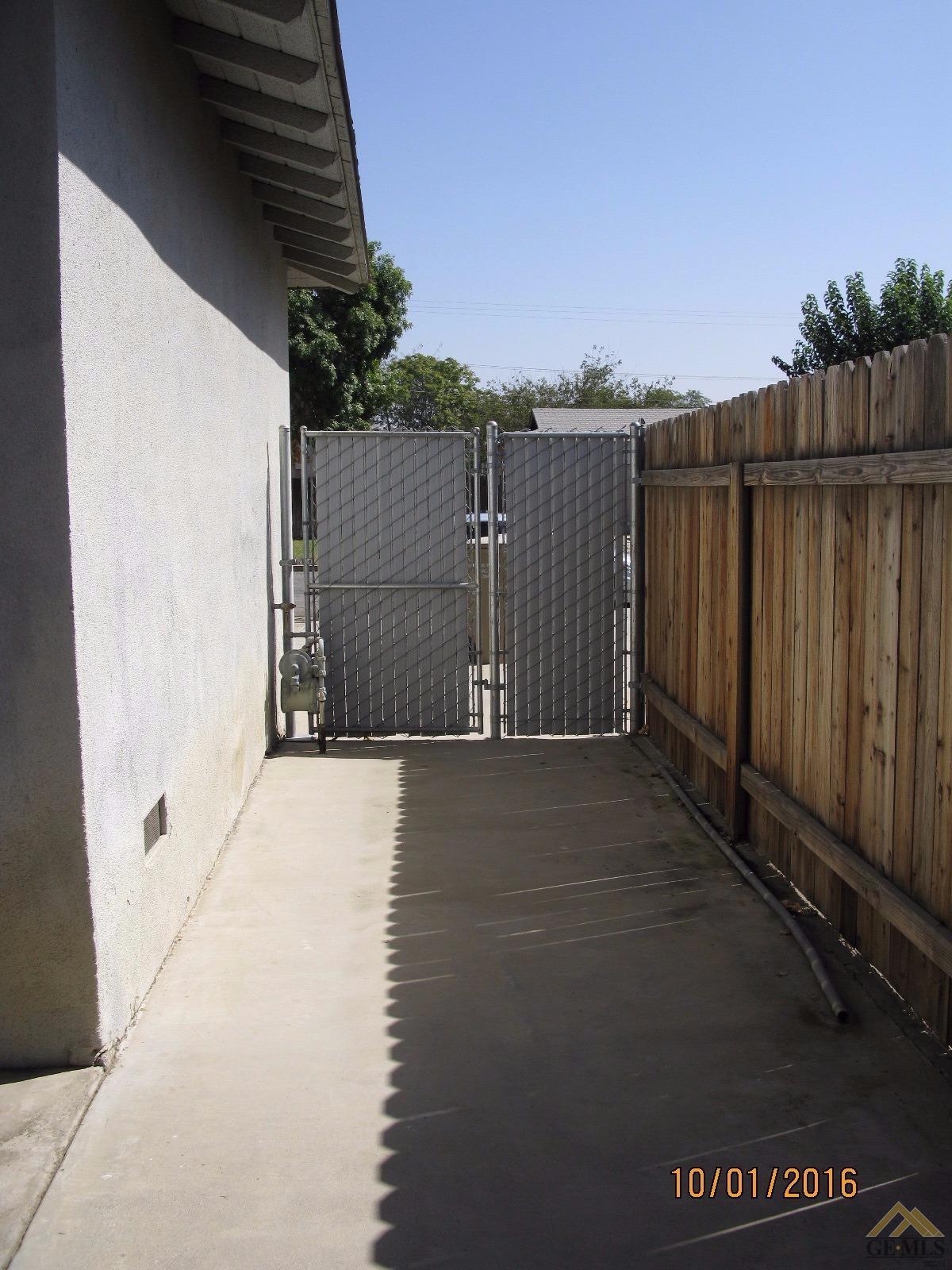 121 Bendix St, Bakersfield, CA 93308 photo 14