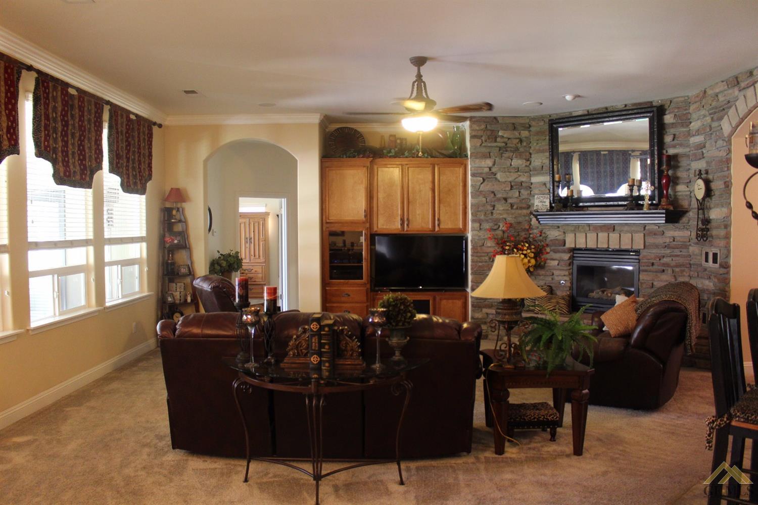 8703 Oak Hills Ave, Bakersfield, CA 93312 photo 13