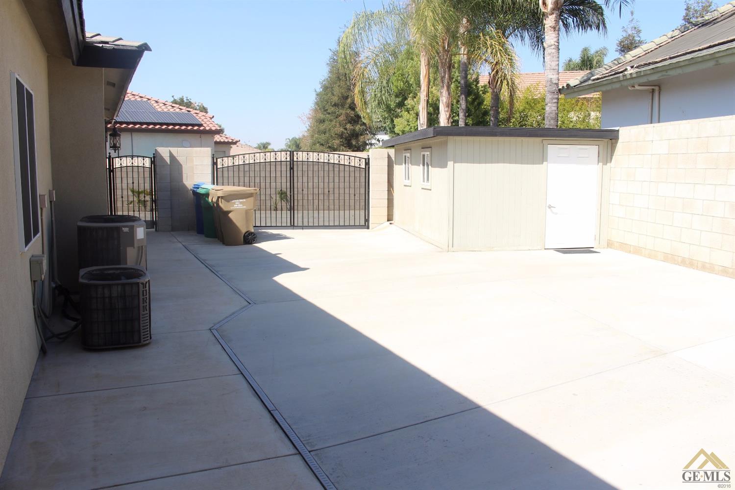 8703 Oak Hills Ave, Bakersfield, CA 93312 photo 26