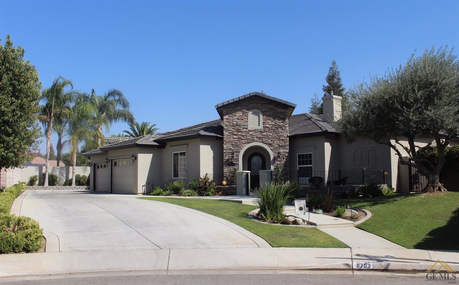 8703 Oak Hills Ave, Bakersfield, CA 93312 photo 1
