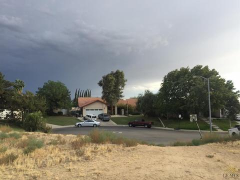 6100 Rexroth Ave, Bakersfield, CA 93306 photo 2
