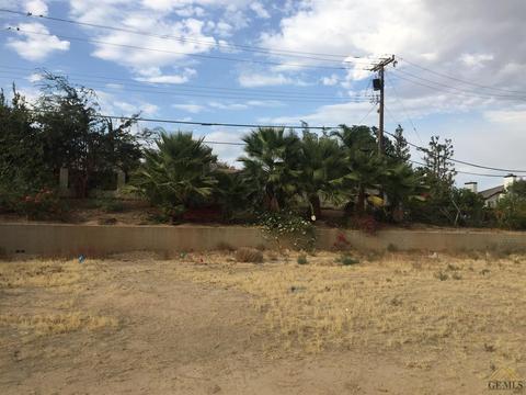 6100 Rexroth Ave, Bakersfield, CA 93306 photo 3