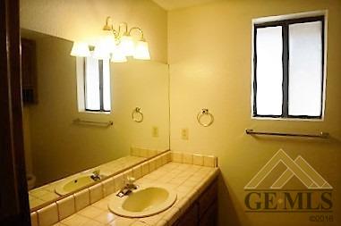 8215 Hickory Ave, Hesperia, CA 92345 photo 10