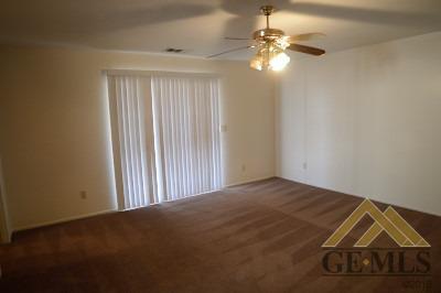 8215 Hickory Ave, Hesperia, CA 92345 photo 11
