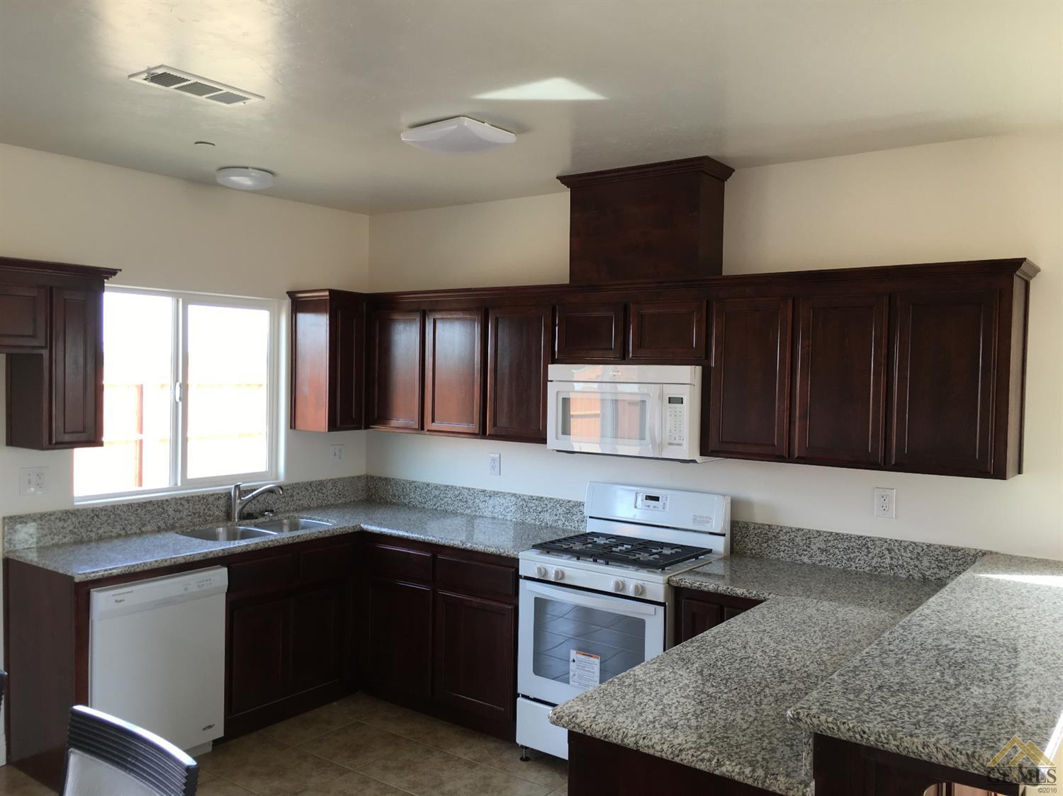 5550 Sawgrass Ct, Wasco, CA 93280 photo 5