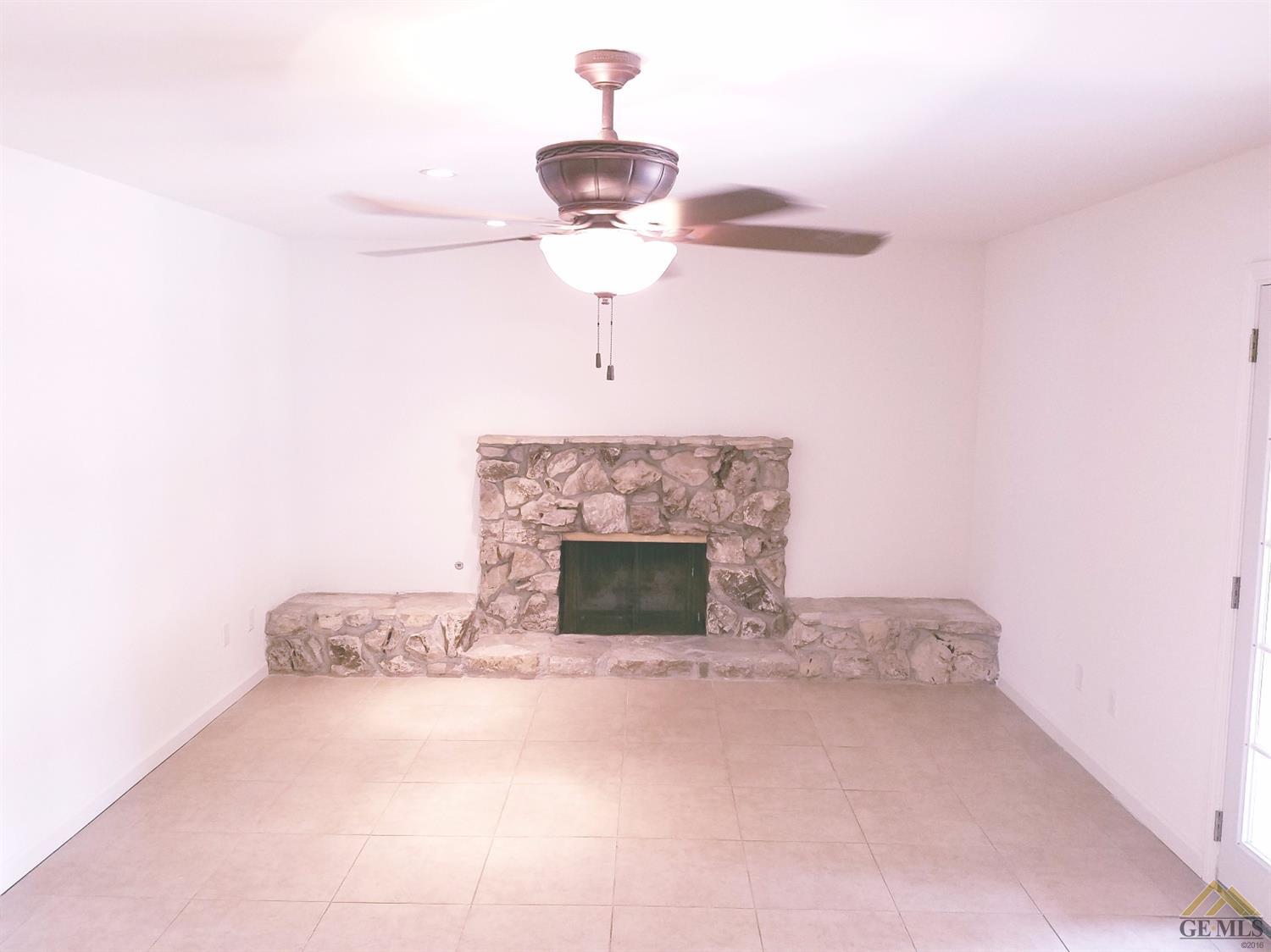 4719 Flicker Dr, Bakersfield, CA 93309 photo 4