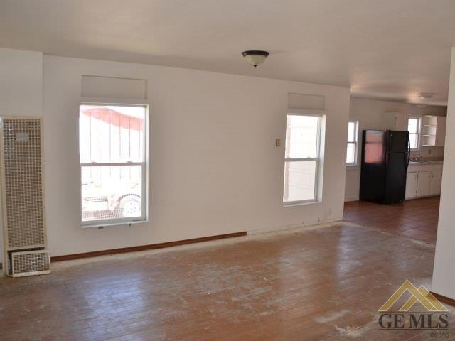 402 Jackson St, Taft, CA 93268 photo 9