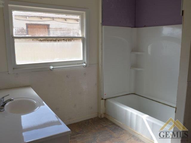 402 Jackson St, Taft, CA 93268 photo 13