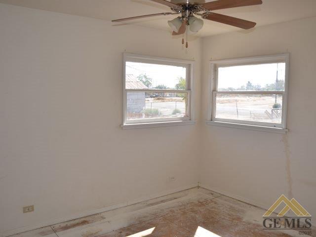 402 Jackson St, Taft, CA 93268 photo 10