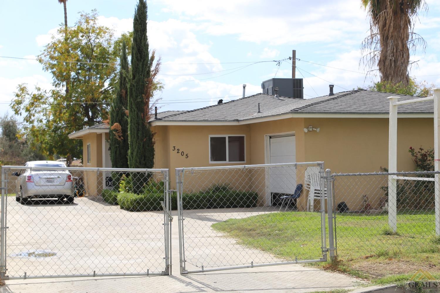 3205 Mesa Dr, Bakersfield, CA 93306 photo 1