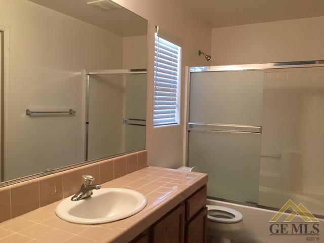 12322 Ruby River Dr, Bakersfield, CA 93312 photo 5