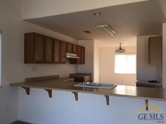 12322 Ruby River Dr, Bakersfield, CA 93312 photo 4