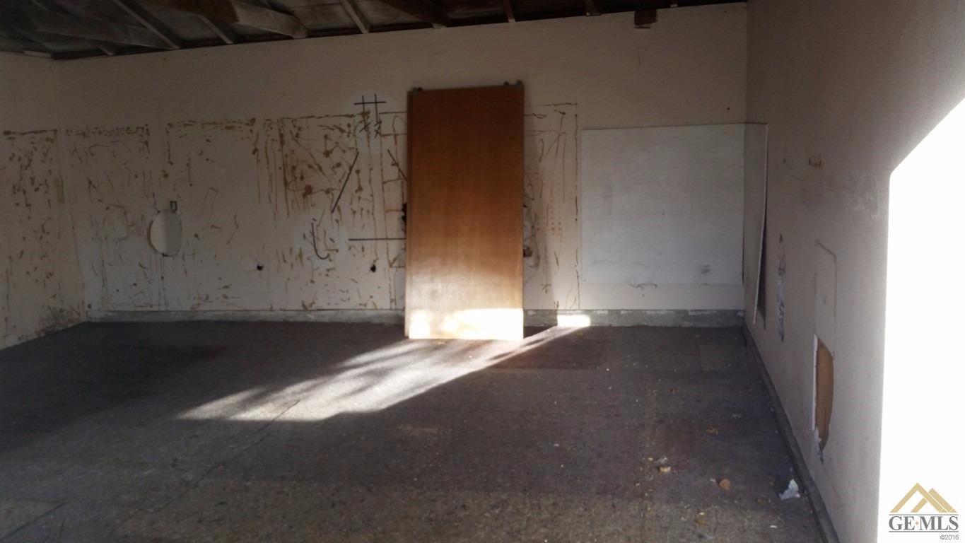711 Polk St, Taft, CA 93268 photo 19
