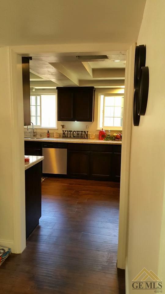 406 Pilgrim Ave, Taft, CA 93268 photo 4