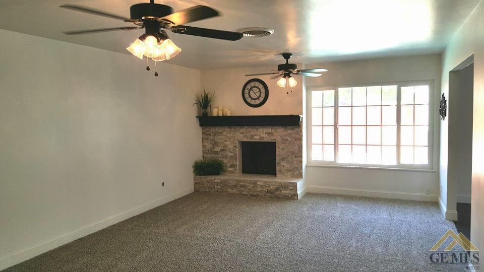 406 Pilgrim Ave, Taft, CA 93268 photo 3