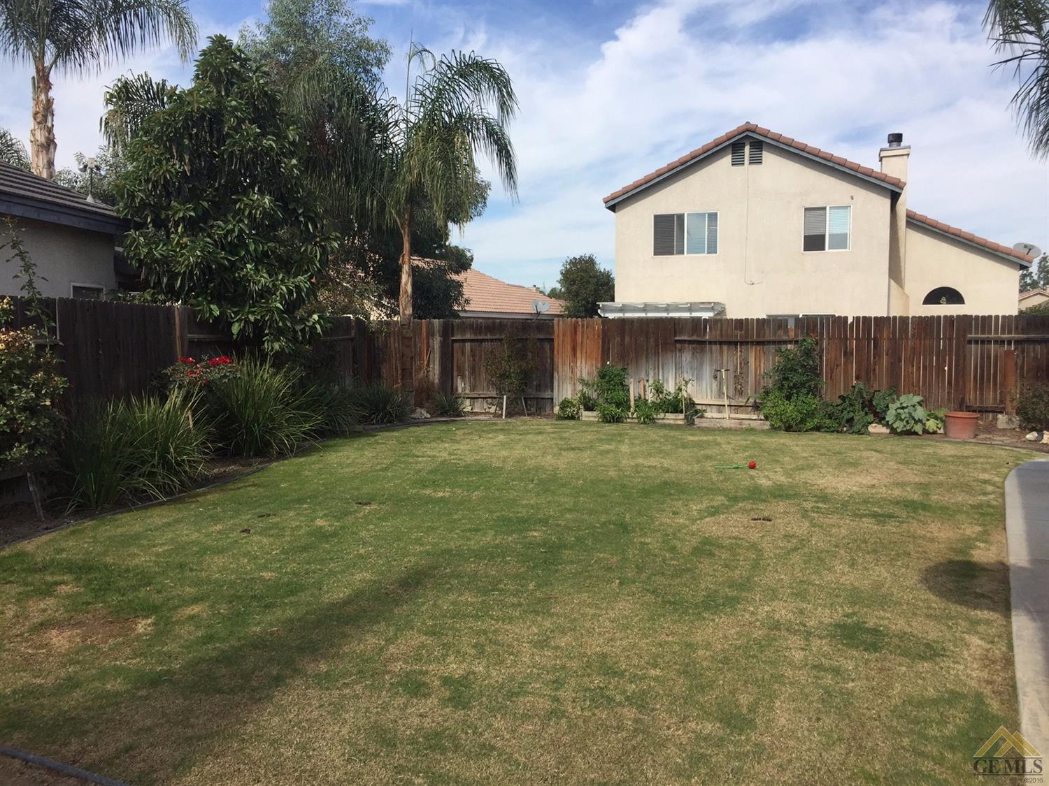 9402 Chatfield Ct, Bakersfield, CA 93311 photo 13