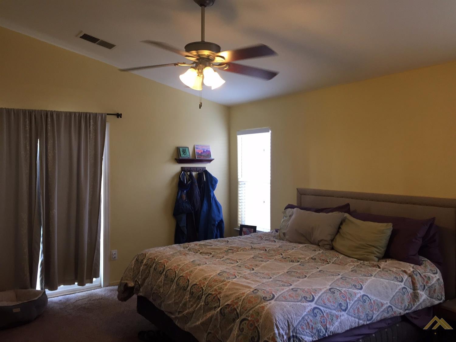 9402 Chatfield Ct, Bakersfield, CA 93311 photo 8