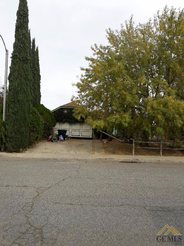 209 Meadowbrook Ct, Tehachapi, CA 93561 photo 1