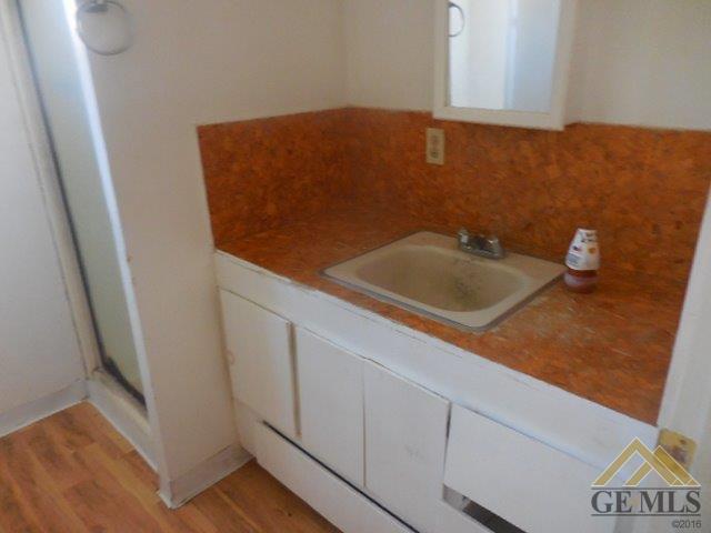 629 B St, Taft, CA 93268 photo 8
