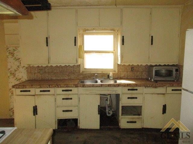706 Pierce St, Taft, CA 93268 photo 20