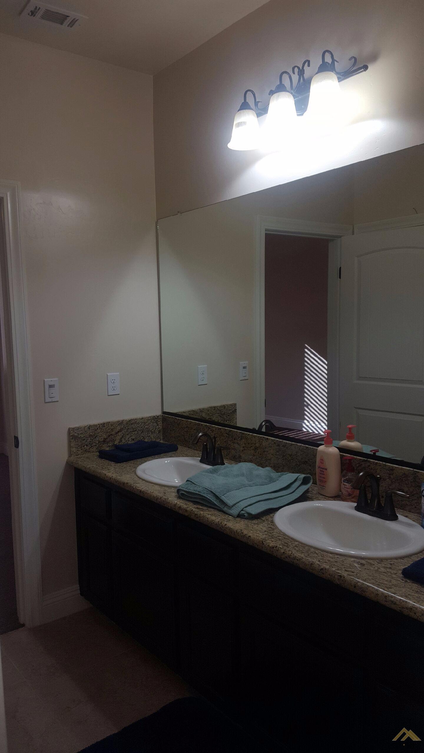 517 Padre Dr, Shafter, CA 93263 photo 16
