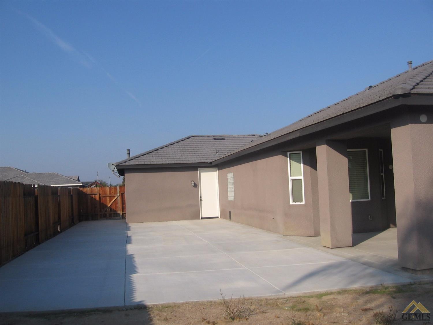 517 Padre Dr, Shafter, CA 93263 photo 24