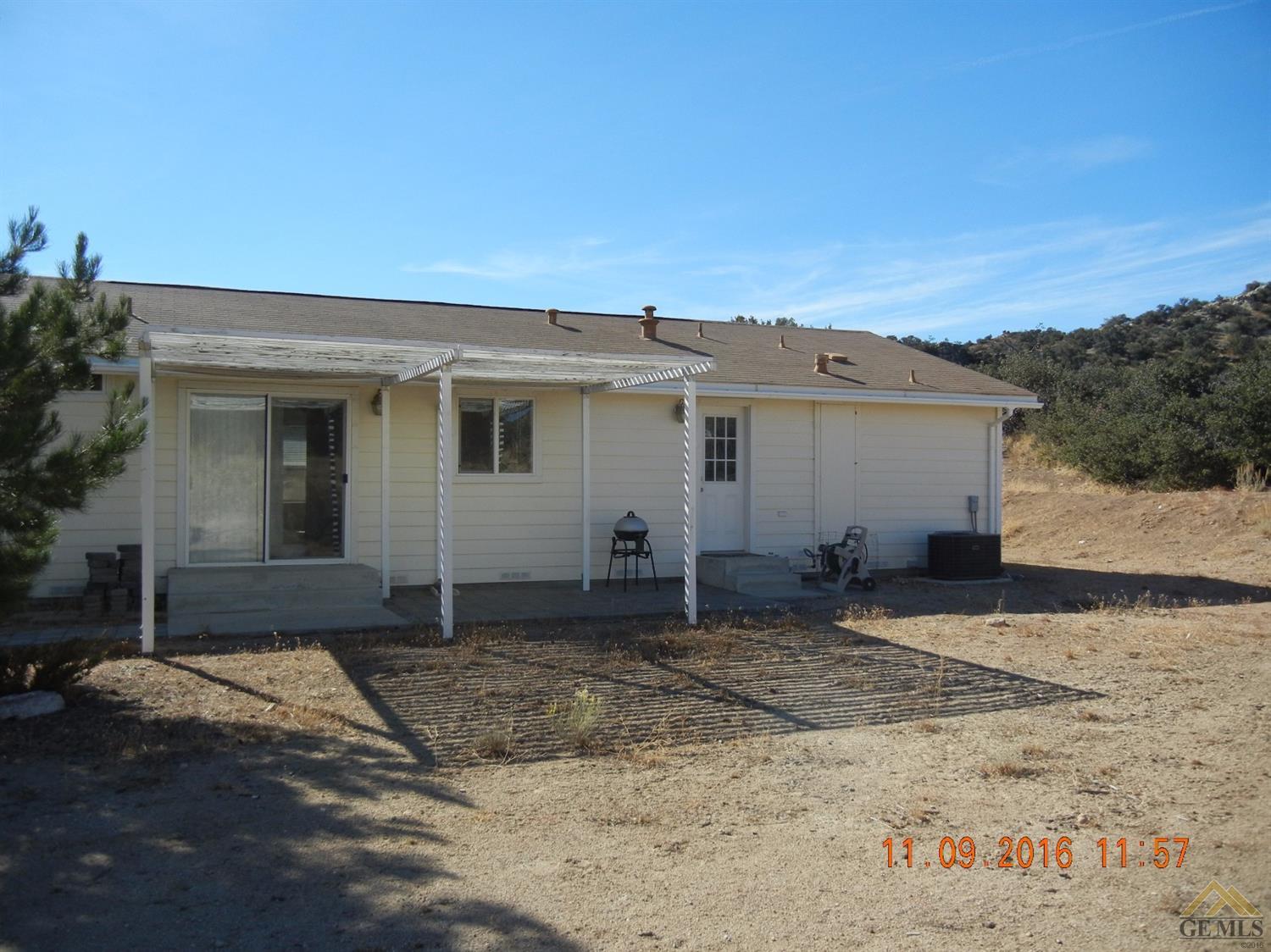 24315 Lalaponzi Ct, Tehachapi, CA 93561 photo 1