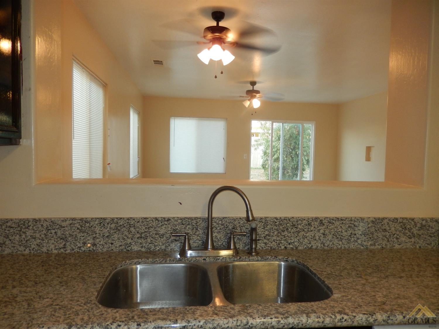 1400 Chico Ct, Arvin, CA 93203 photo 6