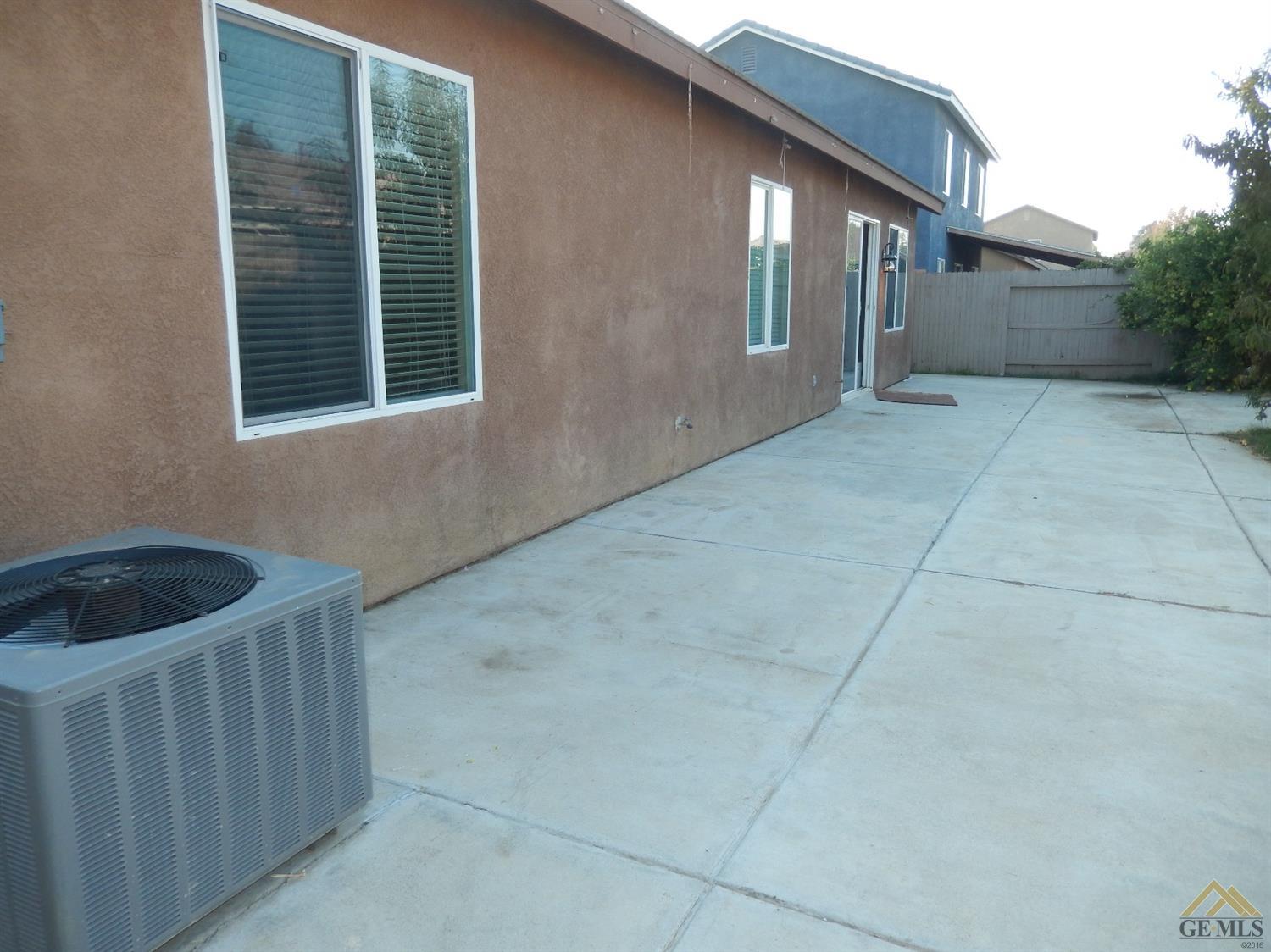 1400 Chico Ct, Arvin, CA 93203 photo 12