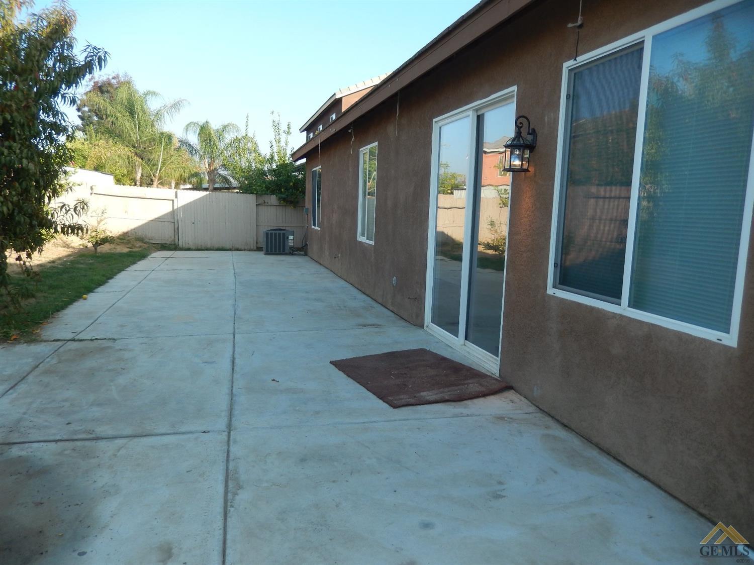 1400 Chico Ct, Arvin, CA 93203 photo 11