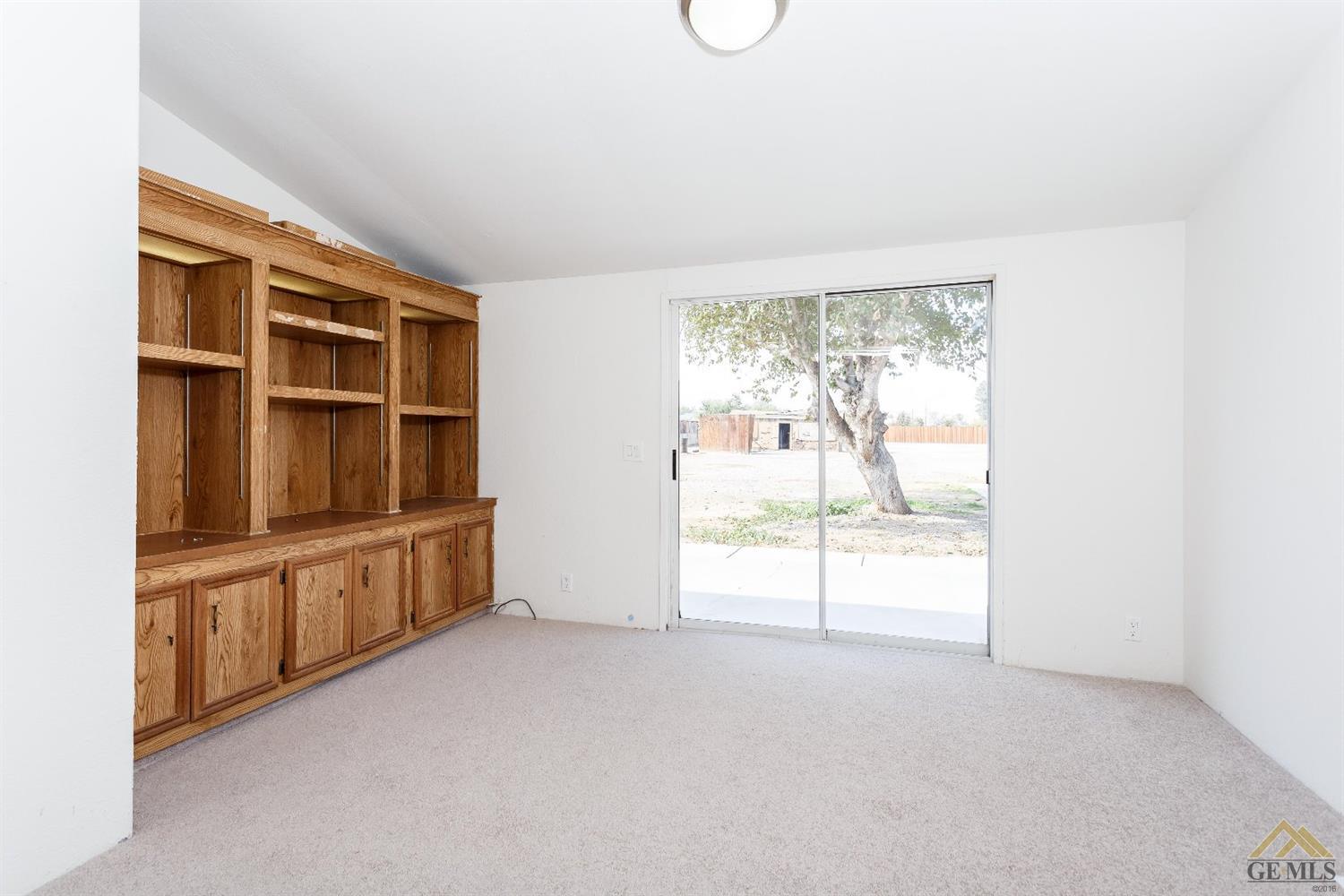 27548 Maple St, Taft, CA 93268 photo 16