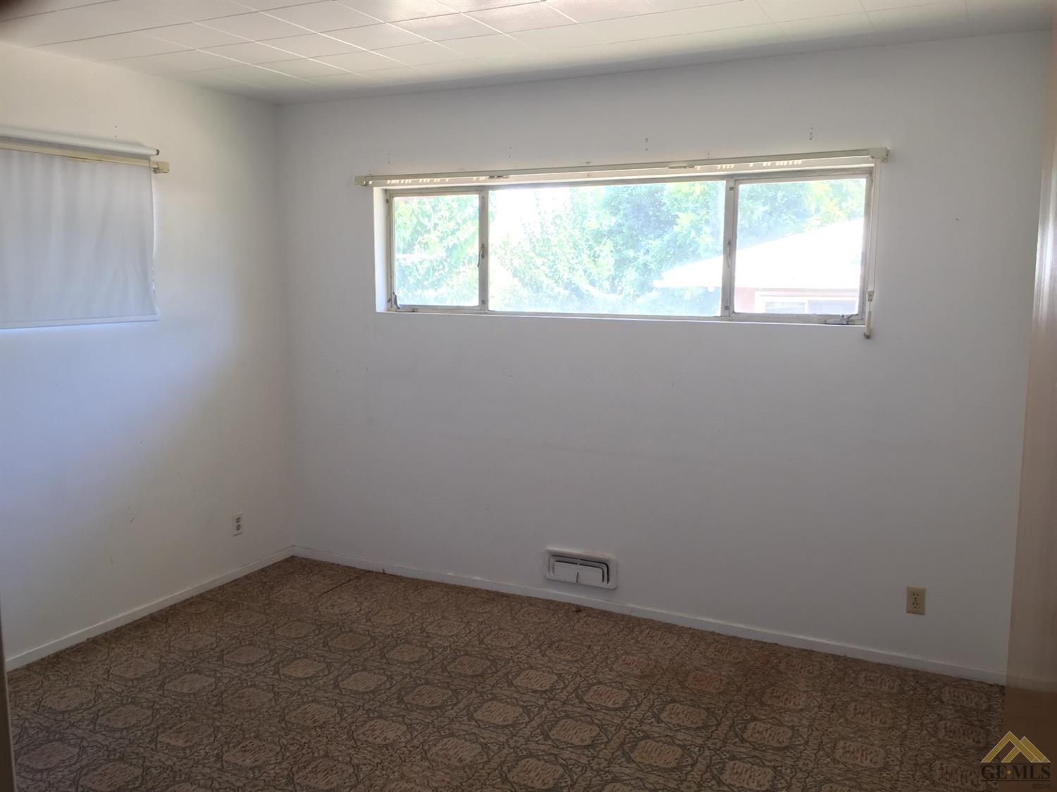 301 E San Emidio St, Taft, CA 93268 photo 23