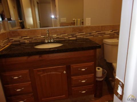 27534 Tamarisk Rd, Taft, CA 93268 photo 22