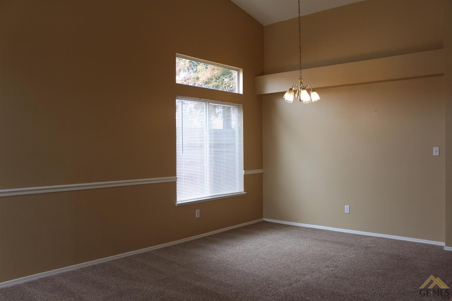 8606 Tekoa Ct, Bakersfield, CA 93312 photo 4