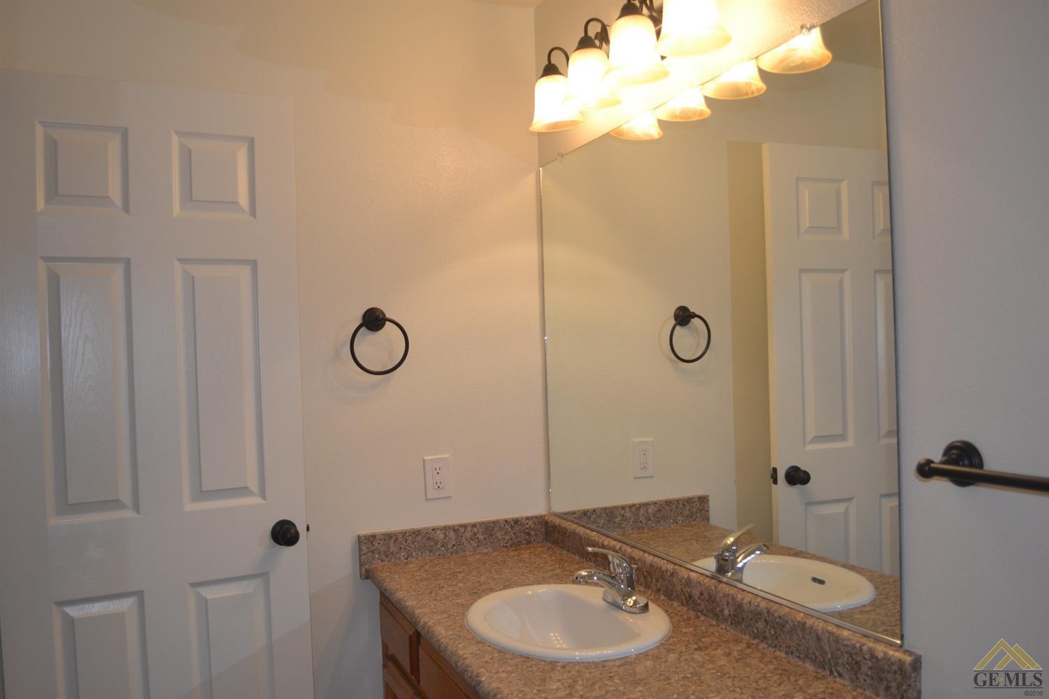 512 Peace St, Arvin, CA 93203 photo 20