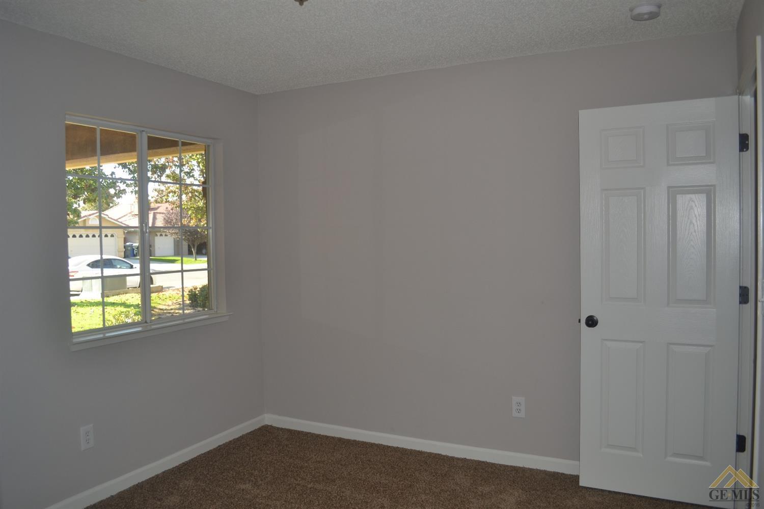 512 Peace St, Arvin, CA 93203 photo 18