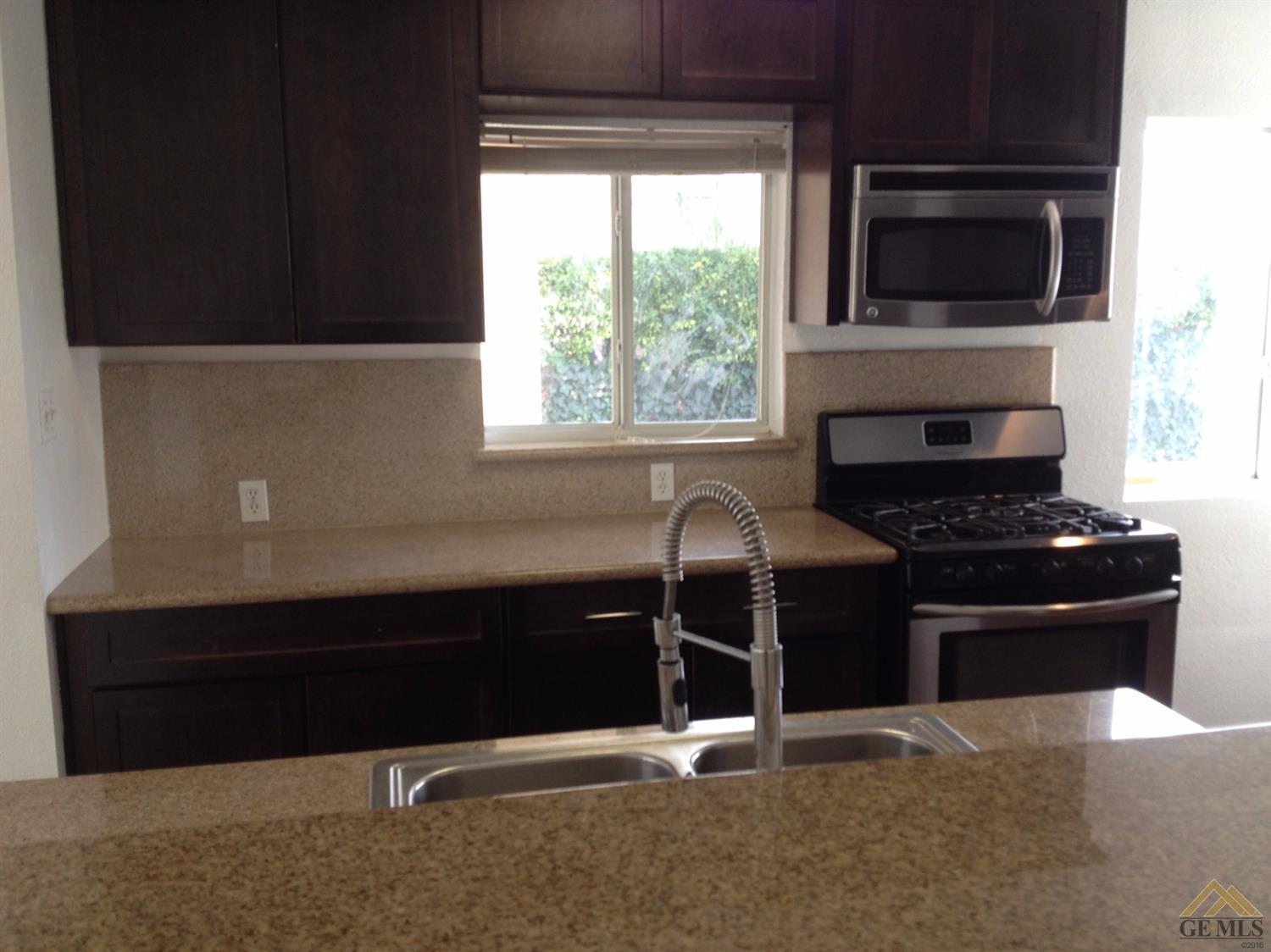 3107 Berkeley St, Bakersfield, CA 93305 photo 8