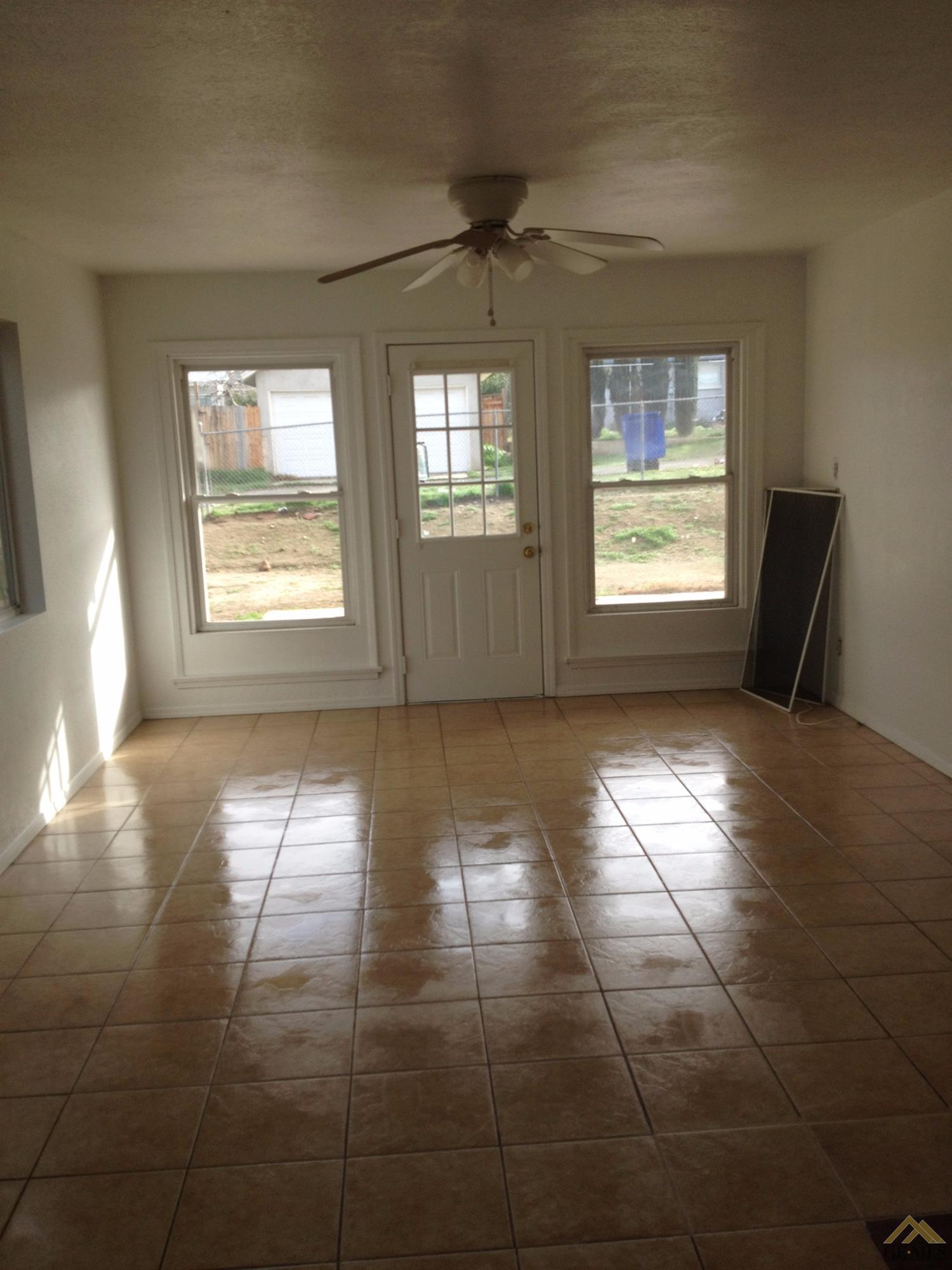 3107 Berkeley St, Bakersfield, CA 93305 photo 9